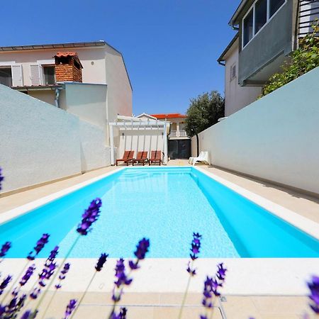 Villa Klaudia With Pool 자다르 외부 사진