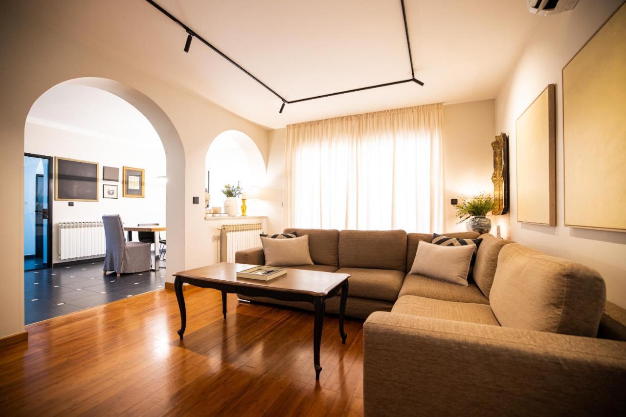 Villa Klaudia With Pool 자다르 외부 사진